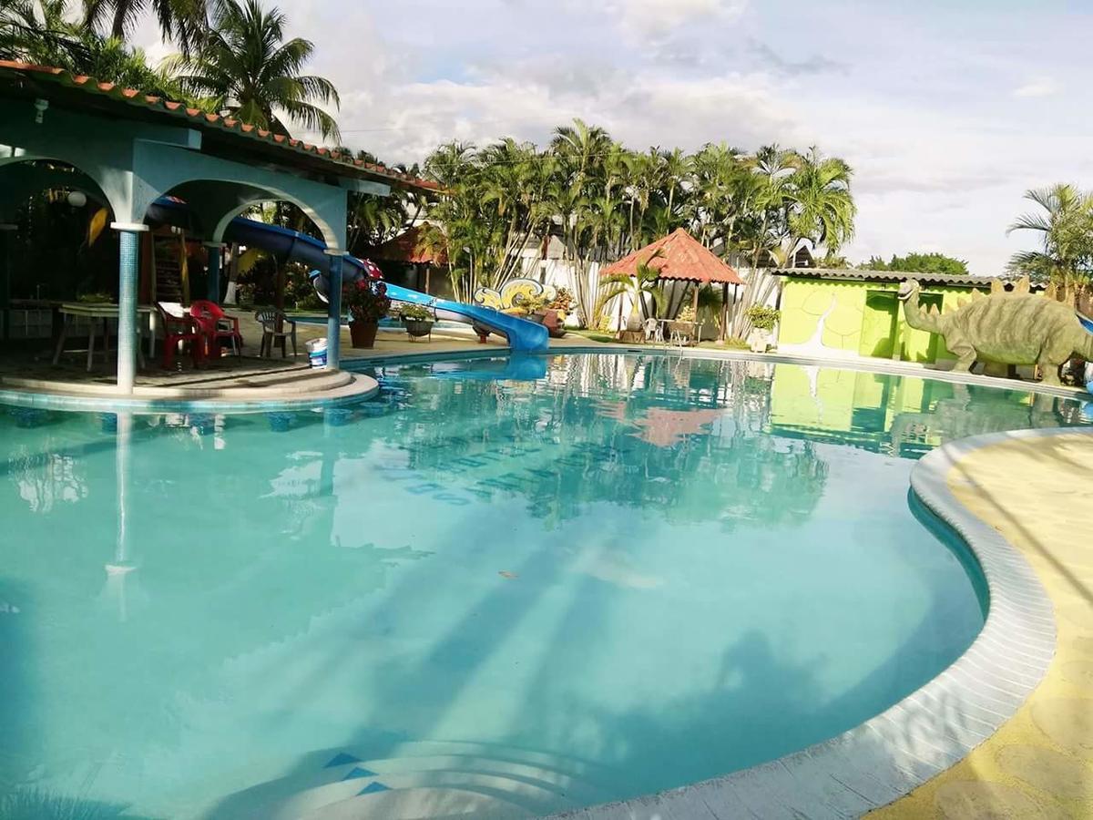 Hotel Santa Cruz Zapaca Екстериор снимка