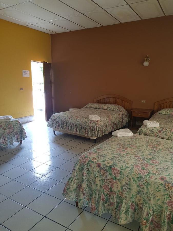 Hotel Santa Cruz Zapaca Екстериор снимка
