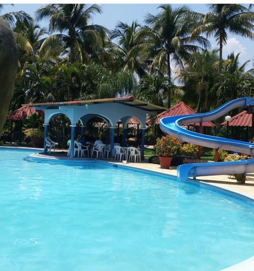 Hotel Santa Cruz Zapaca Екстериор снимка